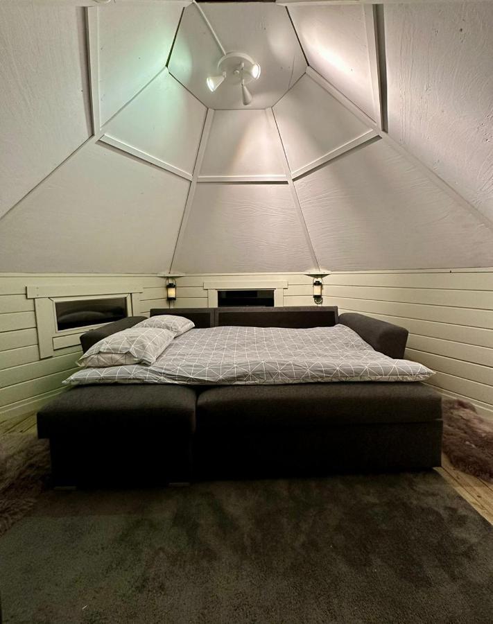 Camp Caroli Hobbit Hut Villa Jukkasjärvi Exteriör bild